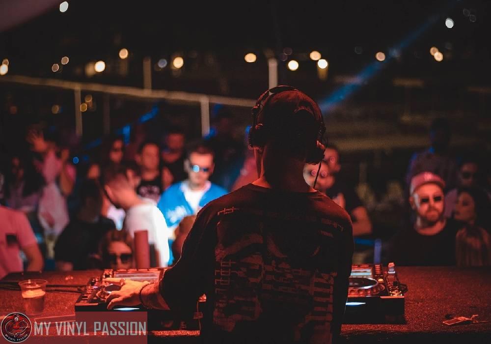 vinyl dj party